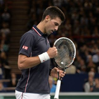 Djokovic arranca bien en París