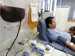 La causa más común de contagio de este virus es la transfusión sanguínea, así como el intercambio de agujas. EL INFORMADOR / ARCHIVO