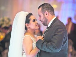 Los novios. Tammy Preciado y Carlos Estrada. EL INFORMADOR /