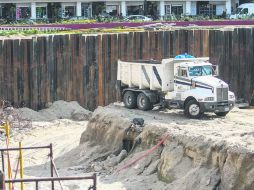 Obras en marcha. Mientras se define a la empresa ganadora, los trabajos en la parte subterránea continúan. EL INFORMADOR /  F. Atilano