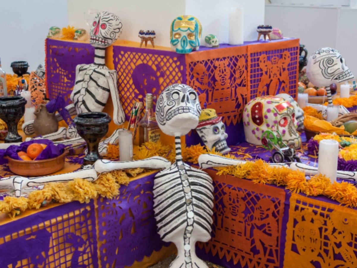 day of the dead altar