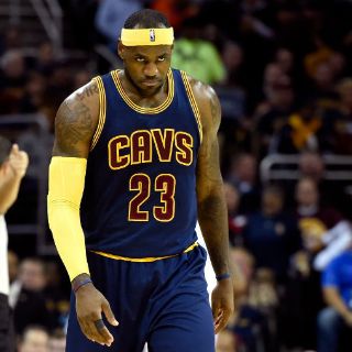 Knicks arruinan regreso de James a Cleveland