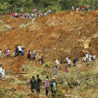 Sri Lanka teme que no haya sobrevivientes en deslave