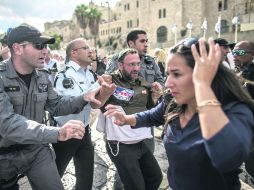 JERUSALÉN. La Policía arresta a judíos de la extrema derecha intentando acceder ilegalmente al complejo de Al Aqsa. EFE /