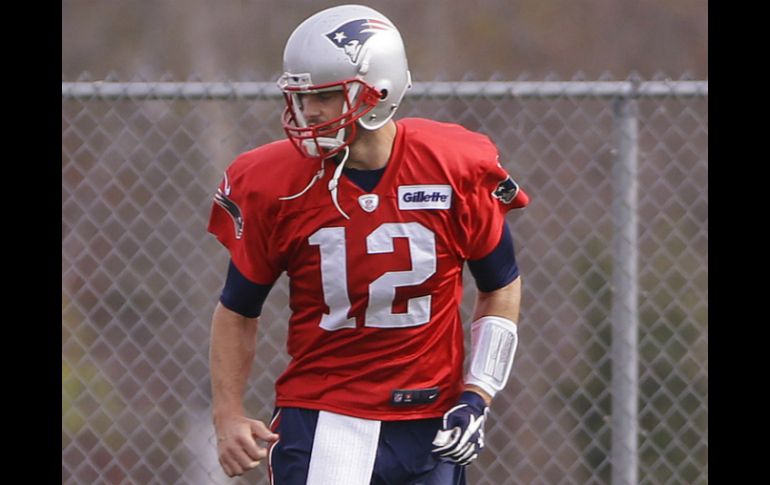 Brady arribó a la NFL sin elogios y discreto y se ha convertido en un grande. AP / S. Savoia