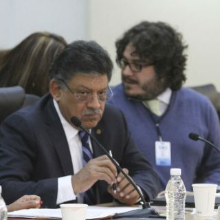 El PRD exige a ombudsman olvidar su reelección