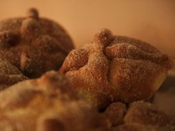 La receta del pan de muerto ha cambiado con los años, y a esto se añade el toque personal de cada establecimiento. EL INFORMADOR / J. Mendoza