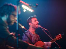 El espectáculo se embelleció con la aportación de Liniers, quien 'dibujó' las interpretaciones de Johansen. EL INFORMADOR / J. Mendoza