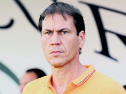 Rudi García, técnico de la Roma, busca el liderato de la Serie A. AFP  /
