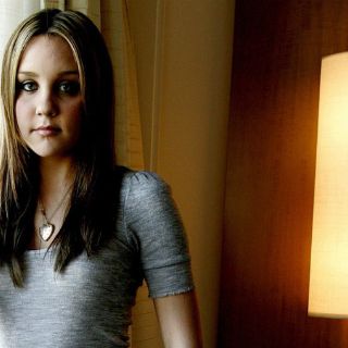 Amanda Bynes sale de centro de rehabilitación