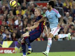 Jeremy (i) participó en el último partido del Barsa, que terminó en derrota. EFE / T. Garriga