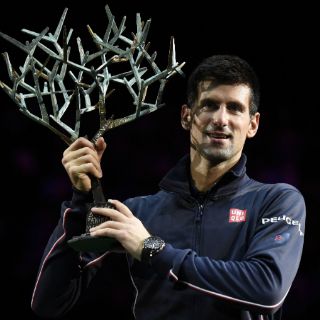 Djokovic dedica triunfo en París a su hijo