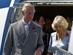 El heredero de la corona británica y Camilla vienen de Colombia, a donde habían llegado el martes pasado. EFE / R. Maldonado