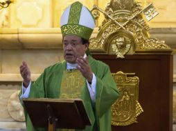 Norberto Rivera pidió orar por el jefe de gobierno del DF, Miguel Ángel Mancera. NTX / ARCHIVO