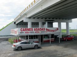 Los tres jóvenes estadounidenses fueron vistos por última vez en este restaurante el 13 de octubre. AP / ARCHIVO
