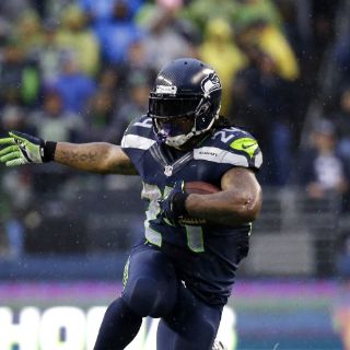 Lynch anota dos veces en triunfo de Seattle