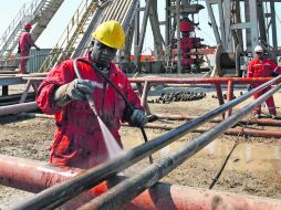 Positivo. Banamex Citi prevé un precio promedio para 2015 de 86 dólares por barril. NTX /