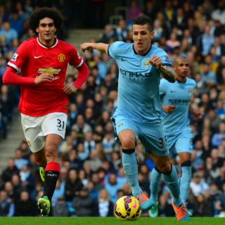 Fellaini niega haber escupido al 'Kun' Agüero