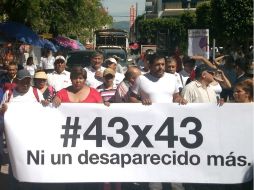La caminata es un llamado de atención a la sociedad civil para obligar al gobierno a dar paz, según el presidente del CEO-CDMX. SUN / J.Ríos