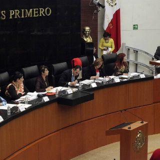 Ley corresponde a tres órdenes de Gobierno: senadores