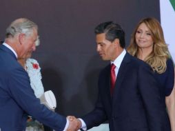 El Presidente agradeció al príncipe Carlos la invitación hecha por la reina Isabel II para que visite Gran Bretaña el próximo año. SUN / L. Cortes