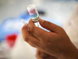 La SSJ ofrece un número telefónico (0305000, extensión 5062) para informar sobre los centros de salud donde hay vacunas. EL INFORMADOR / ARCHIVO