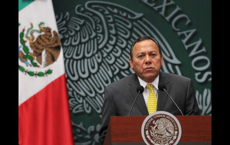 El perredista niega que el partido protegiera al ex edil de Iguala y su esposa. NTX / ARCHIVO