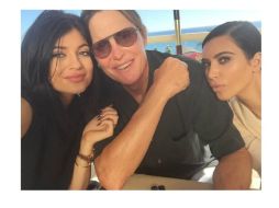 Bruce Jenner no ha hablado sobre los rumores del cambio de sexo. INSTAGRAM / @kimkardashian