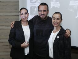 Los organizadores, miembros de la Asociación de Consultores de Bodas en Jalisco, explican las actividades de este evento. EL INFORMADOR / E. Flores