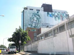Avenida Américas. Una muestra de la publicidad colocada en lugares prohibidos por los municipios. EL INFORMADOR / A. Hinojoa