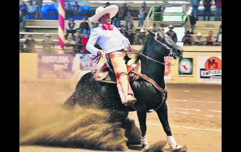 Efraín Vázquez caló de 44 limpios por Hacienda de Triana. ESPECIAL  /