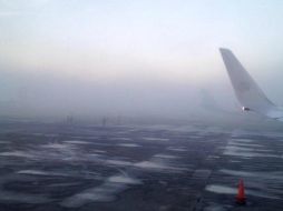 Banco de niebla que invade el aeropuerto tapatío y que ha afectado su operación. TWITTER / @alobasualdo