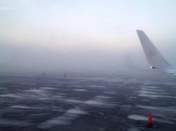 Banco de niebla que invade el aeropuerto tapatío y que ha afectado su operación. TWITTER / @alobasualdo