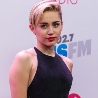 Miley Cyrus podría tener romance con hijo de Schwarzenegger