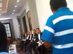 El video es grabado en la reunión del 29 de octubre en el salón Adolfo López Mateos, en Los Pinos. YOUTUBE / PorMexico YporelMundo