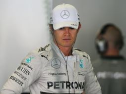Rosberg es el mejor tiempo con 1:12.764, dos décimas mejor que el británico Hamilton. EFE / B. Martín