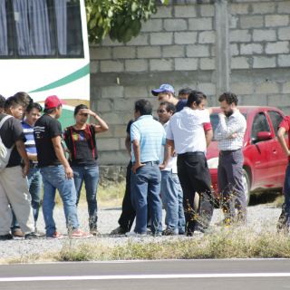 Todo listo, para reunión entre padres de normalistas y Murillo Karam