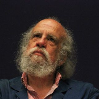 Honores para Fernando González Gortázar