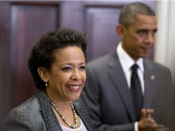 Con 55 años, graduada por Harvard, Lynch sustituiría a Holder quien fue también el primer afroamericano en ocupar la Fiscalía General. AP / C. Kaster