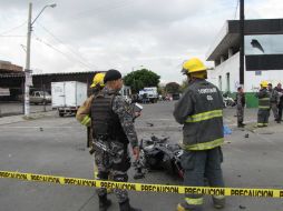 Tras el hecho, el chofer del camión abandonó la unidad a media calle y se dio a la fuga.  /
