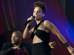 La cantante y compositora estadounidense, Alicia Keys, compite en Mejor Canción con Mensaje con su sencillo 'We are here'. AP / ARCHIVO