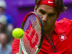 Federer tiene una oportunidad que nadie imaginaba al inicio de la temporada: recuperar el trono mundial, que ostenta el serbio Djokovic AFP / ARCHIVO