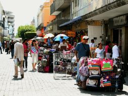 El Ayuntamiento tapatío tiene un plan contra el comercio informal en los cuadrantes de Santa Mónica, Pedro Moreno y Morelos. EL INFORMADOR / ARCHIVO