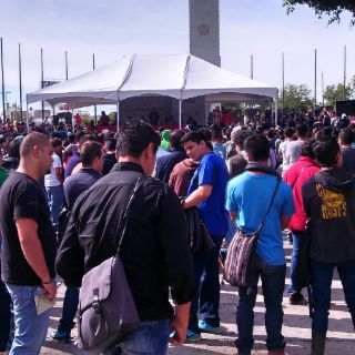 Realizan el sorteo del Servicio Militar en Plaza Juárez