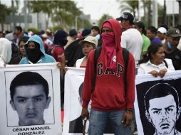 Algunos encapuchados han mantenido enfrentamientos con la policía. AFP / R. Schemidt