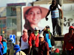 A 45 días de la desaparición de los normalistas, ninguna autoridad les ha dicho claramente dónde están. SUN / ARCHIVO