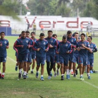 Con 'Chepo', Chivas tiene equilibrio: Néstor Vidrio