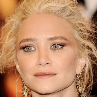 Mary Kate Olsen sorprende con su 'nuevo' rostro