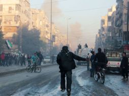 El presidente sirio, Al Asad, mantiene una guerra con el ejército libre sirio desde marzo de 2011. AFP / Z. Al Kafi