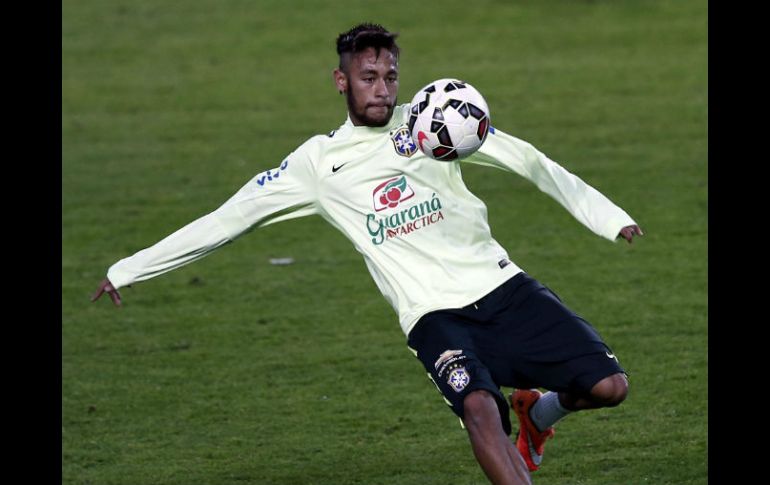 El referente ofensivo y capitán de Brasil es el delantero del Barcelona, Neymar. EFE / S. Suna